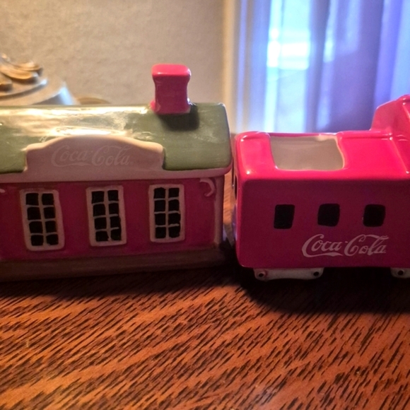 Vintage Coca-Cola Red and Green Cream And Sugar - Picture 4 of 11